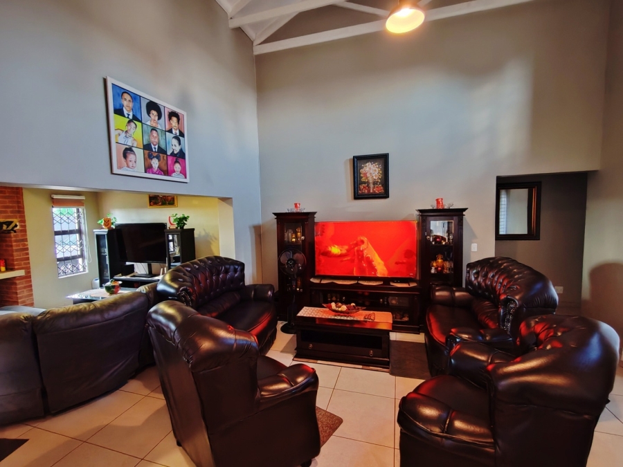 3 Bedroom Property for Sale in Grimbeeck Park North West